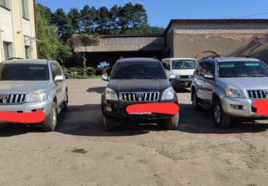 Мукачівська міська рада ще 13 транспортних засобів передала для наших захисників