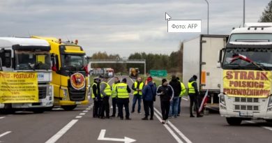 Ще один український водій помер на кордоні у Польщі