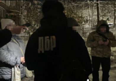 ДБР затримало адвокатесу з Житомирщини, яка вимагала хабар у 30 тис. дол. нібито для правоохоронців
