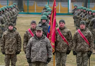 За що звільнили начальника сухопутної академії